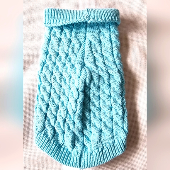 NWOT Dog Sweater size Medium - Picture 1 of 6